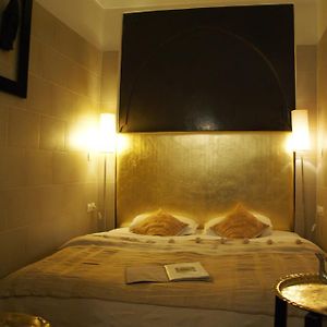 Habitación Estándar con Cama Queen